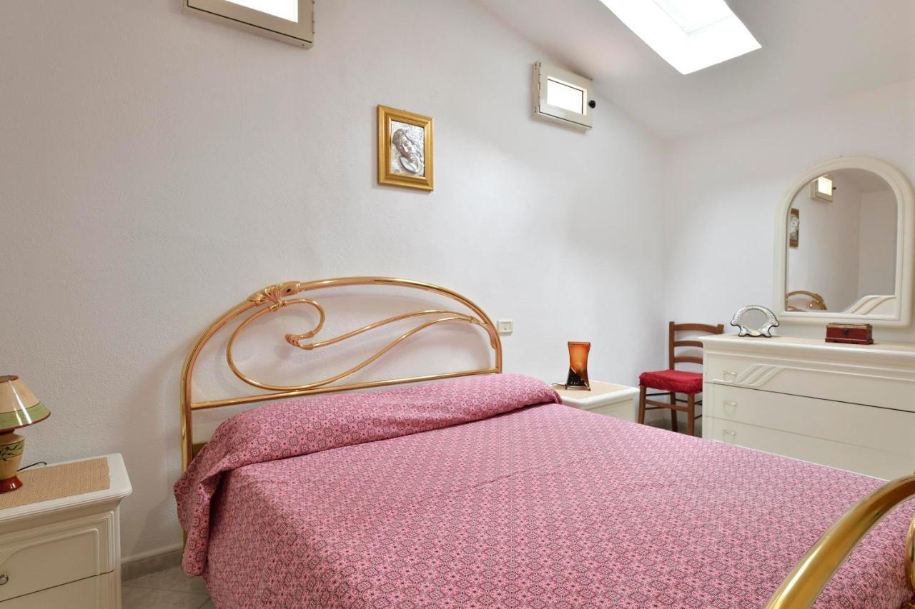 Appartamento Holiday Cala Gonone Exteriör bild
