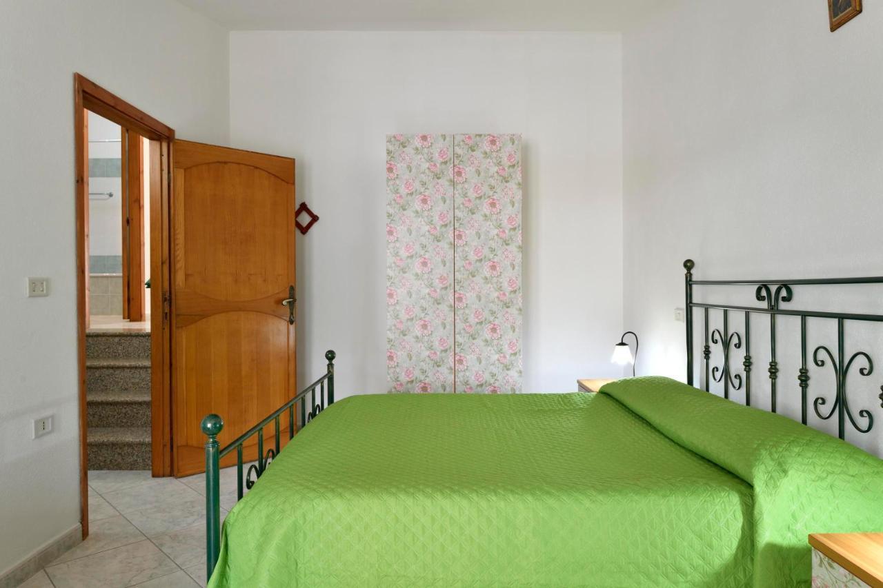 Appartamento Holiday Cala Gonone Exteriör bild