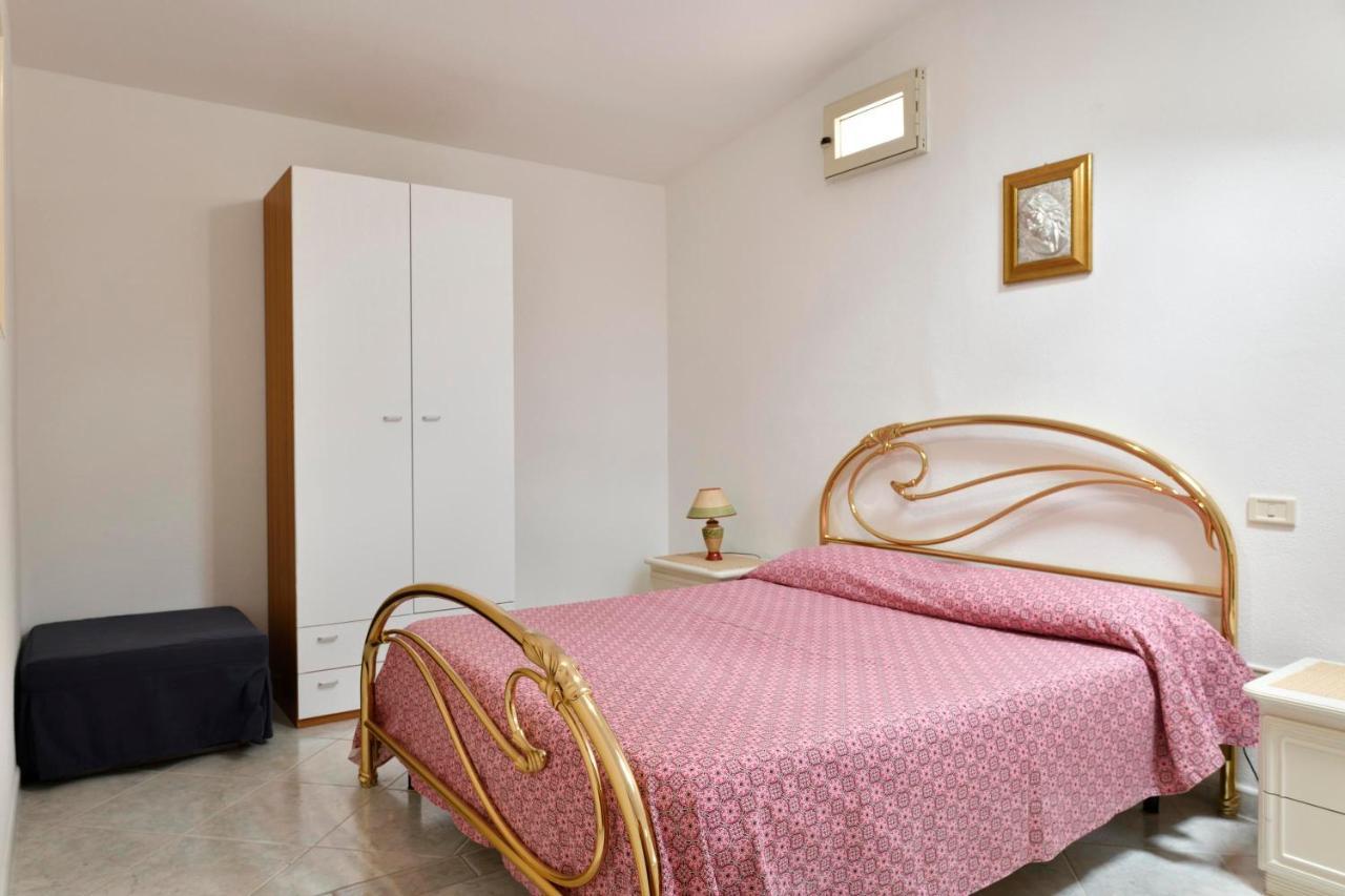 Appartamento Holiday Cala Gonone Exteriör bild